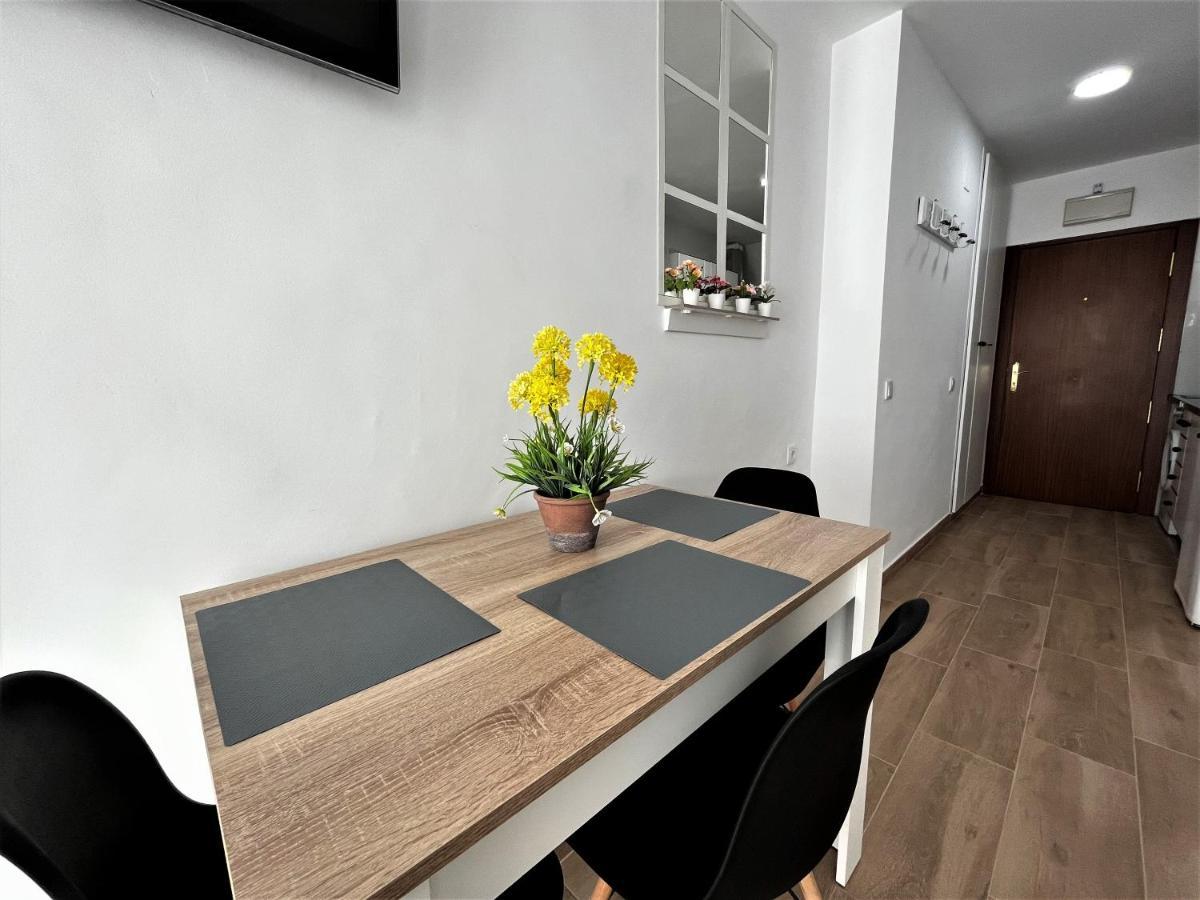 Ver7 - Estudio, Wifi, Fire Stick Amazon, Terraza, Vistas Al Mar, Piscina Torremolinos Eksteriør billede